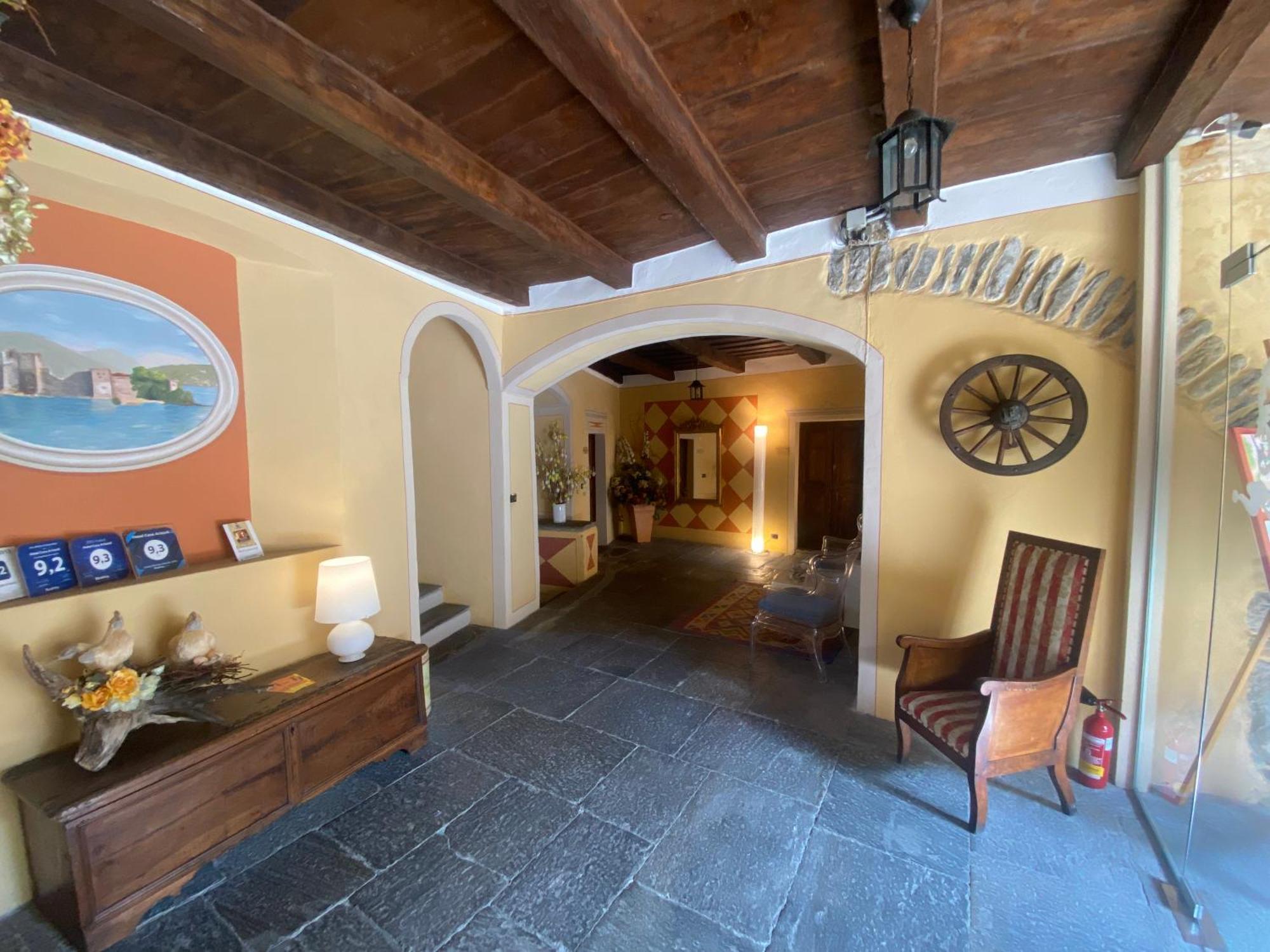 Hotel Casa Arizzoli Канобио Екстериор снимка