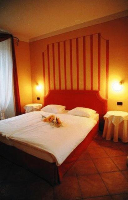 Hotel Casa Arizzoli Канобио Стая снимка